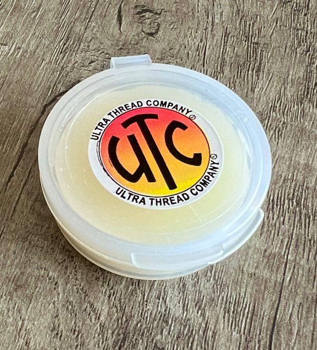 Poix en pâte UTC