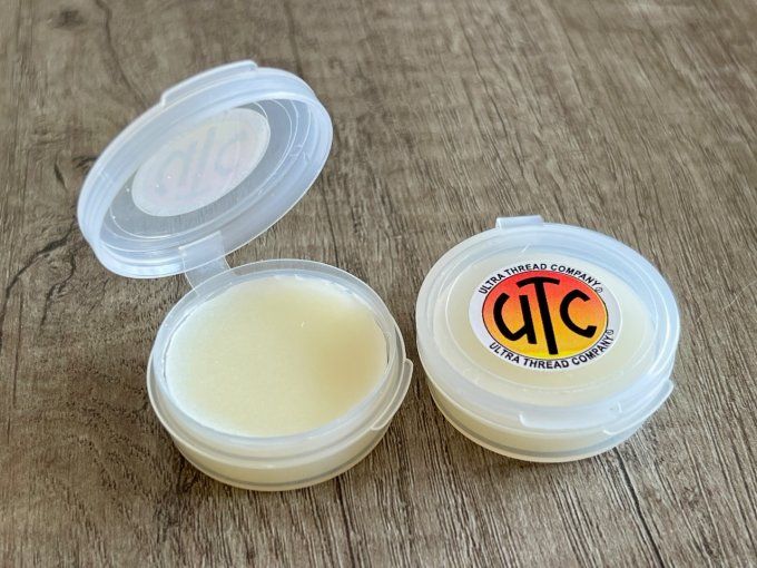 Poix en pâte UTC